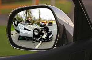 Autounfälle sind häufig Auslöser für ein Schädel-Hirn-Trauma. (Quelle: Alexas_Fotos (CC0-Lizenz)/ pixabay.com)
